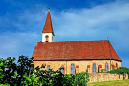 mountain-church-3611548_1920