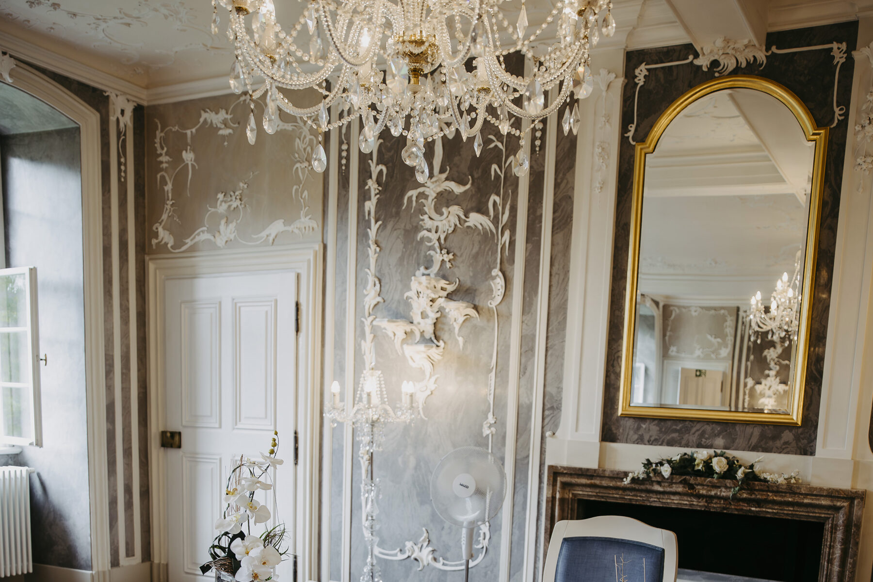 Langenselbolder Schloss im Stucksaal